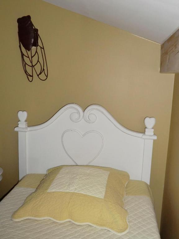La Bastide De Fontaille Bed & Breakfast Saint-Félicien Стая снимка